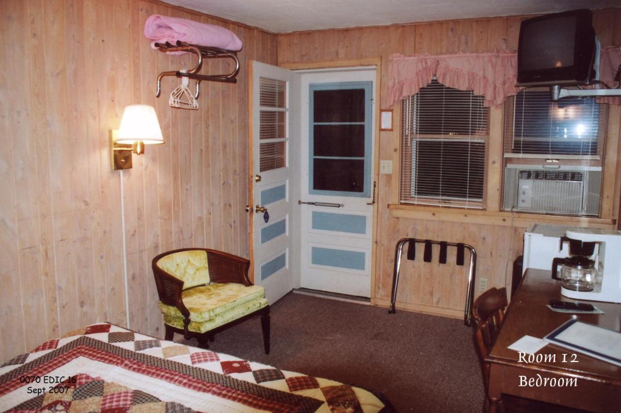 Edgewater Inn & Cottages Eagle River Chambre photo